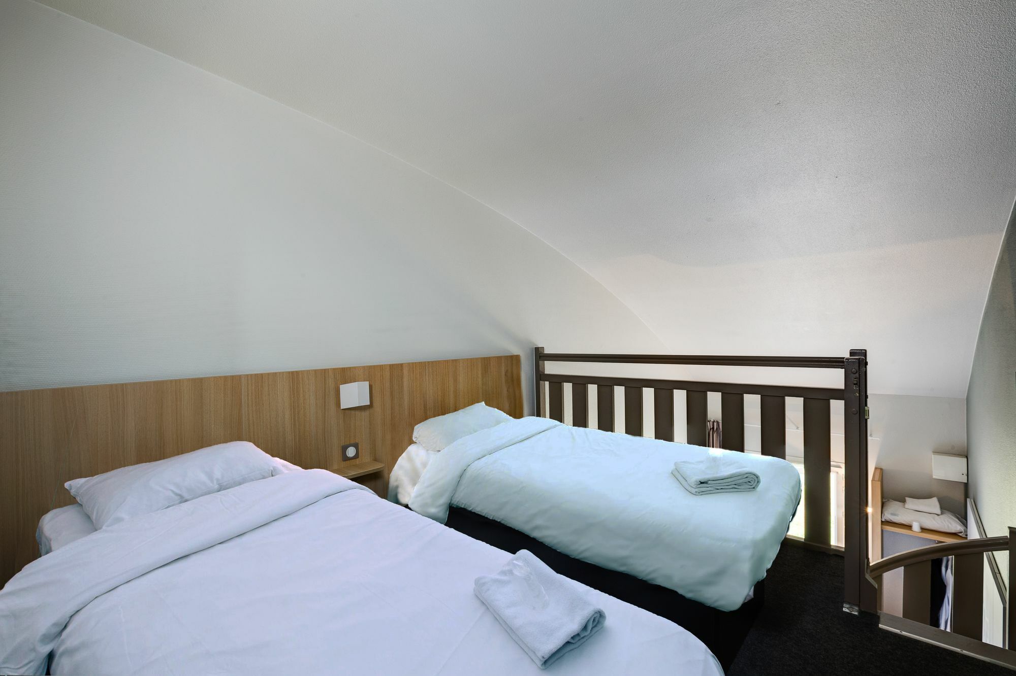B&B Hotel Beauvais Allonne  Экстерьер фото